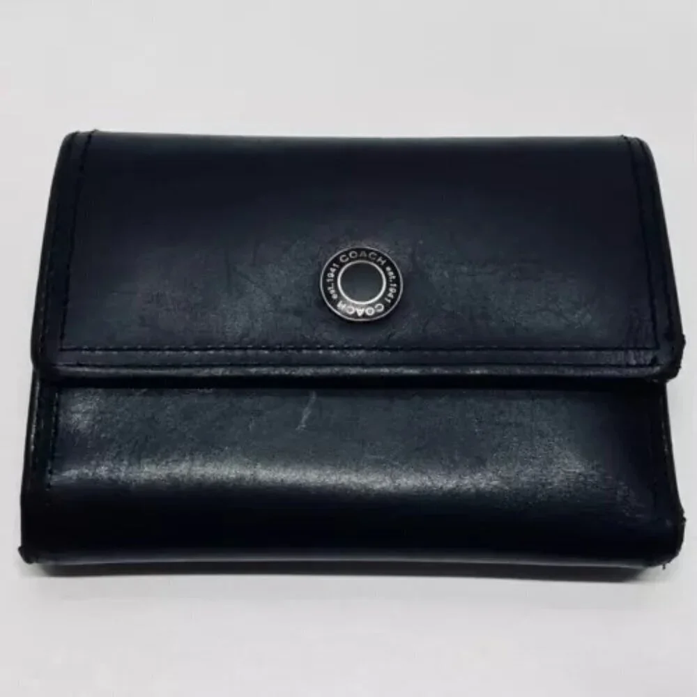 Coach Women's Black Leather Trifold Wallet Snap Front Medium Size Good Condition